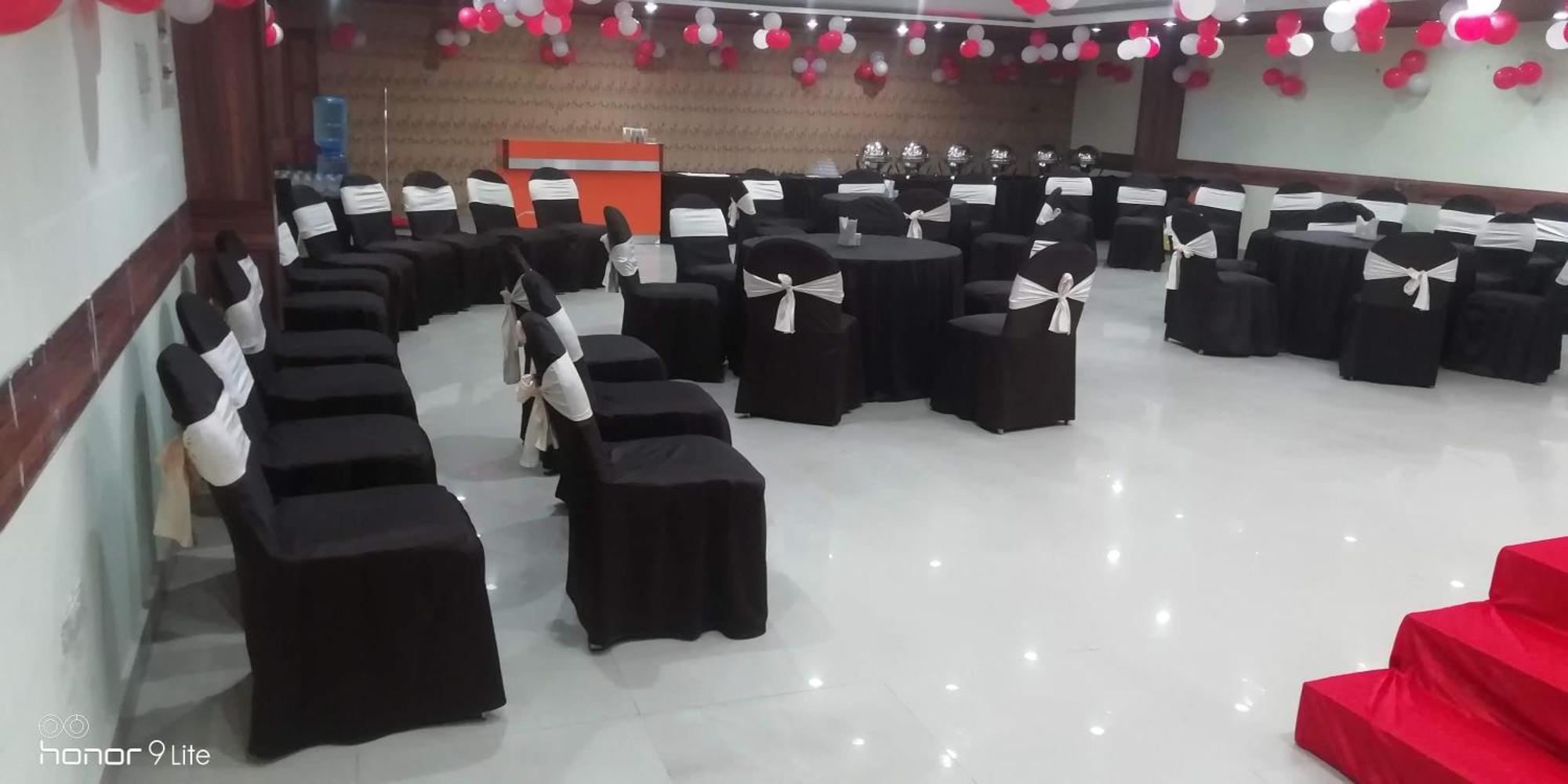 Didi Hotel Alambagh Lucknow Esterno foto